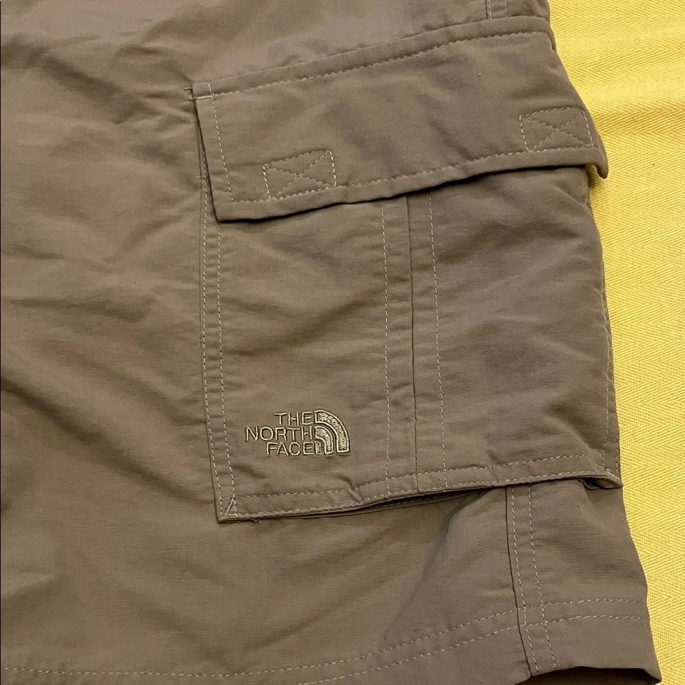 The North Face Men's Tan Cargo Shorts